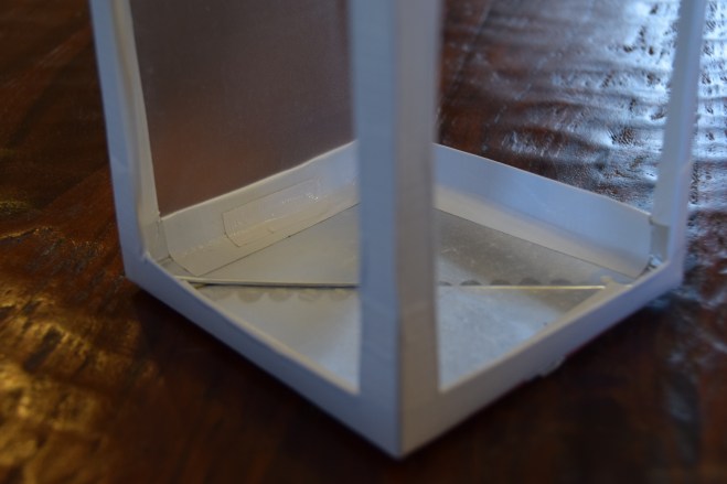 Fall Leaf Lantern - projectsinparenting.com